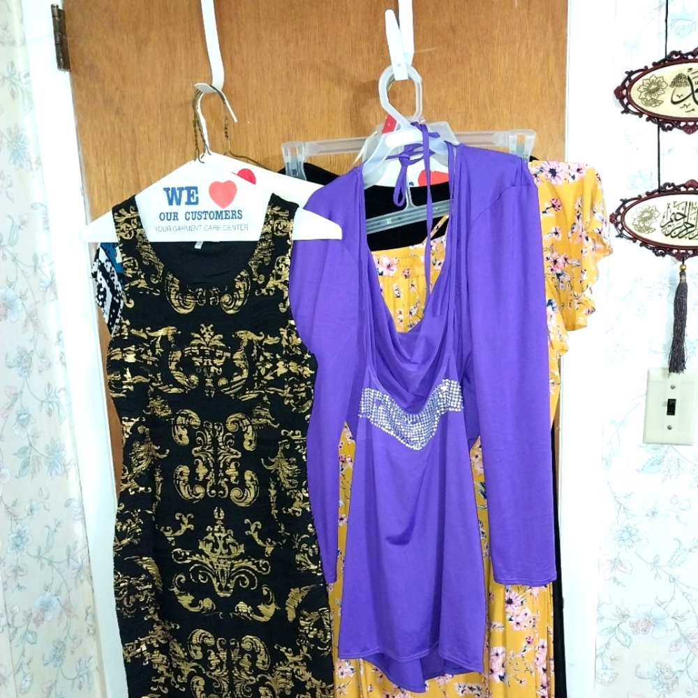 Those 19 Pretty Colorfull items including two Jackets, sizes varying from S,M, L